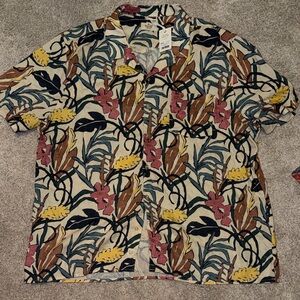 Marine Layer Multicolor Hawaiian style button up